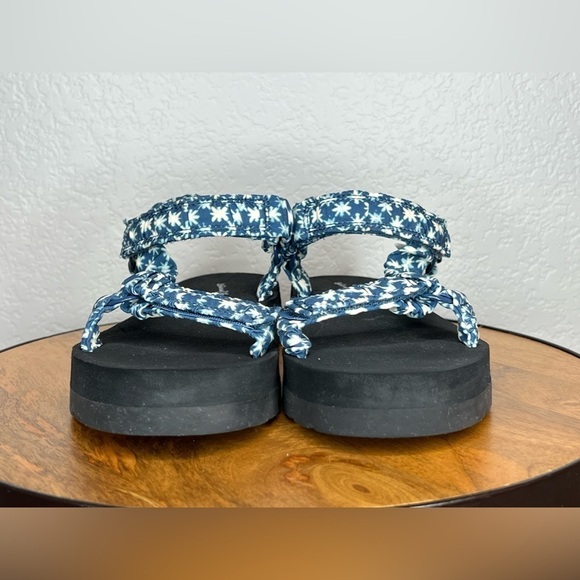 365. Universal Thread Shoes Women's Floris Platform Sport Sandals 8 - Picture 3 of 9